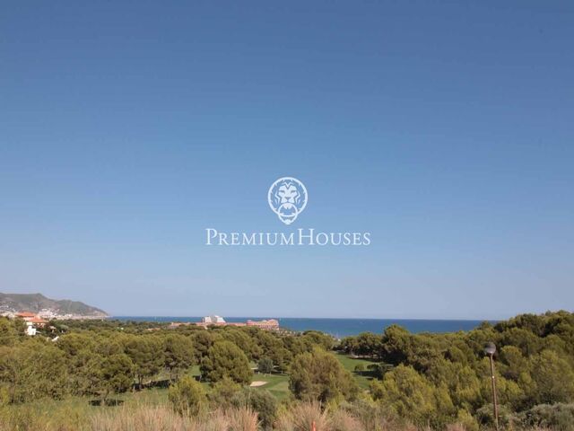 Plot with sea and golf views for sale in Can Girona, Sitges