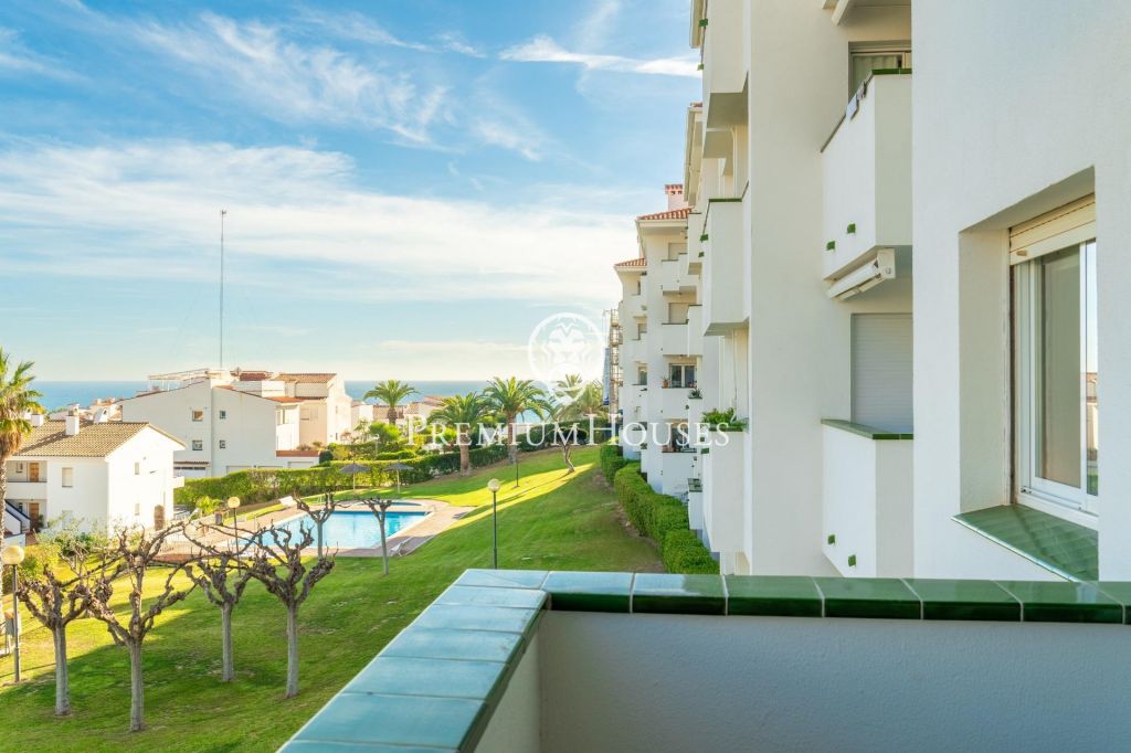 Apartament amb vista i terrassa a la venda en Aiguadolç, Sitges