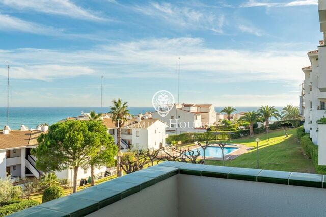 Apartament amb vista i terrassa a la venda en Aiguadolç, Sitges