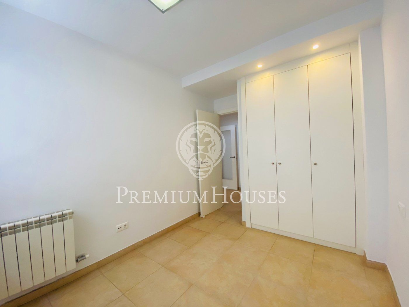 Planta baixa de lloguer amb pati interior i en bon estat a Sitges