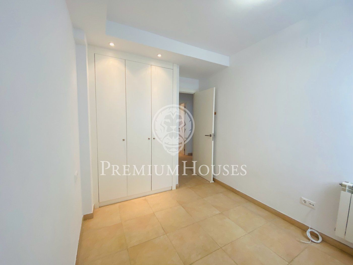 Planta baixa de lloguer amb pati interior i en bon estat a Sitges