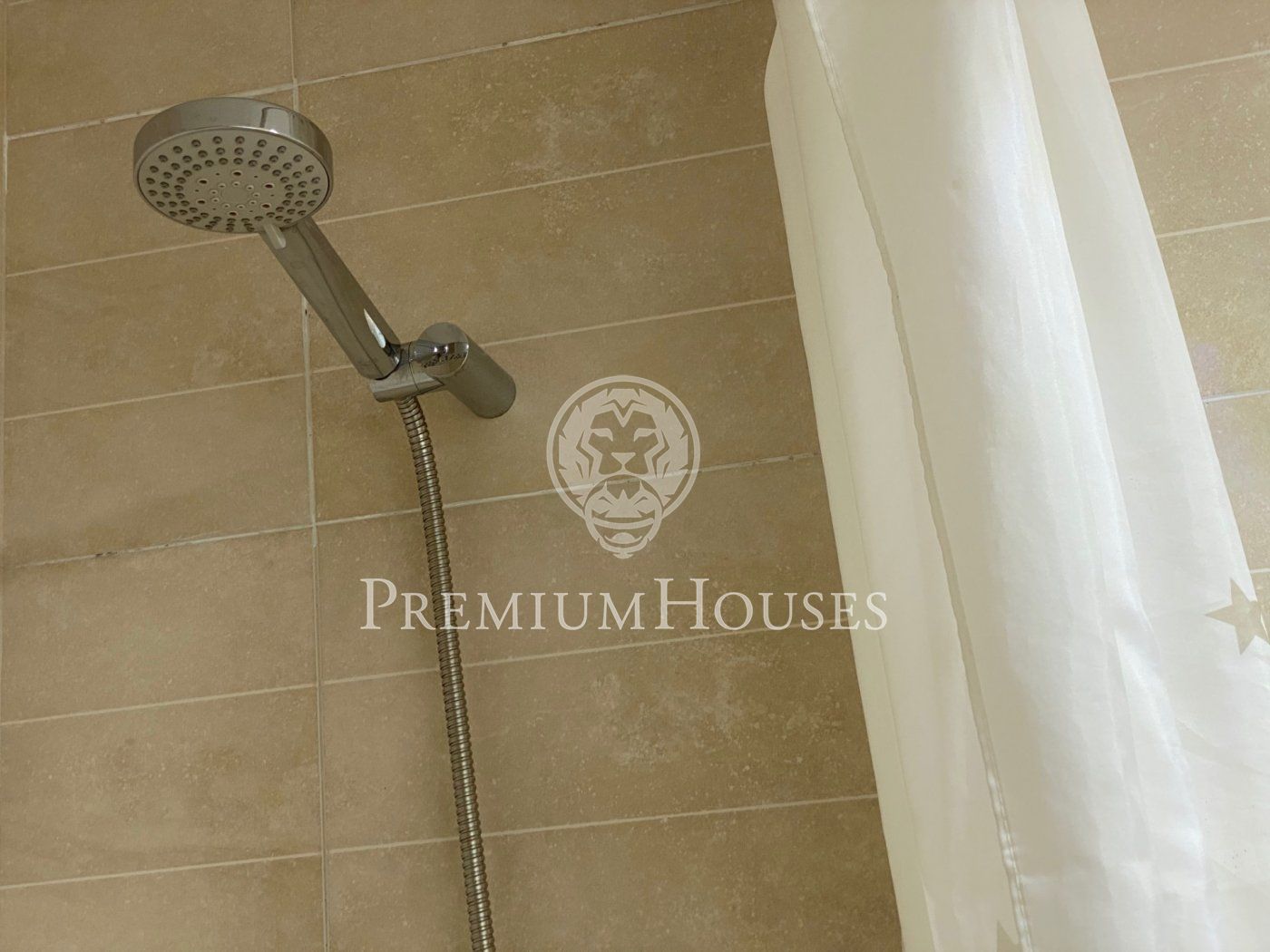 Planta baixa de lloguer amb pati interior i en bon estat a Sitges