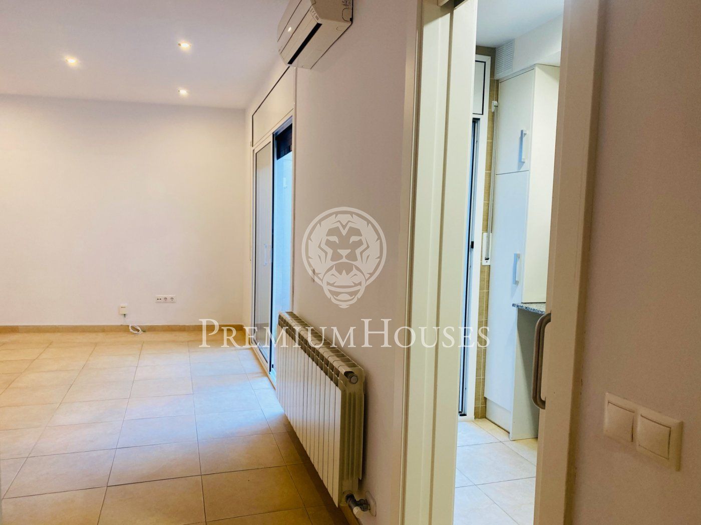 Planta baixa de lloguer amb pati interior i en bon estat a Sitges