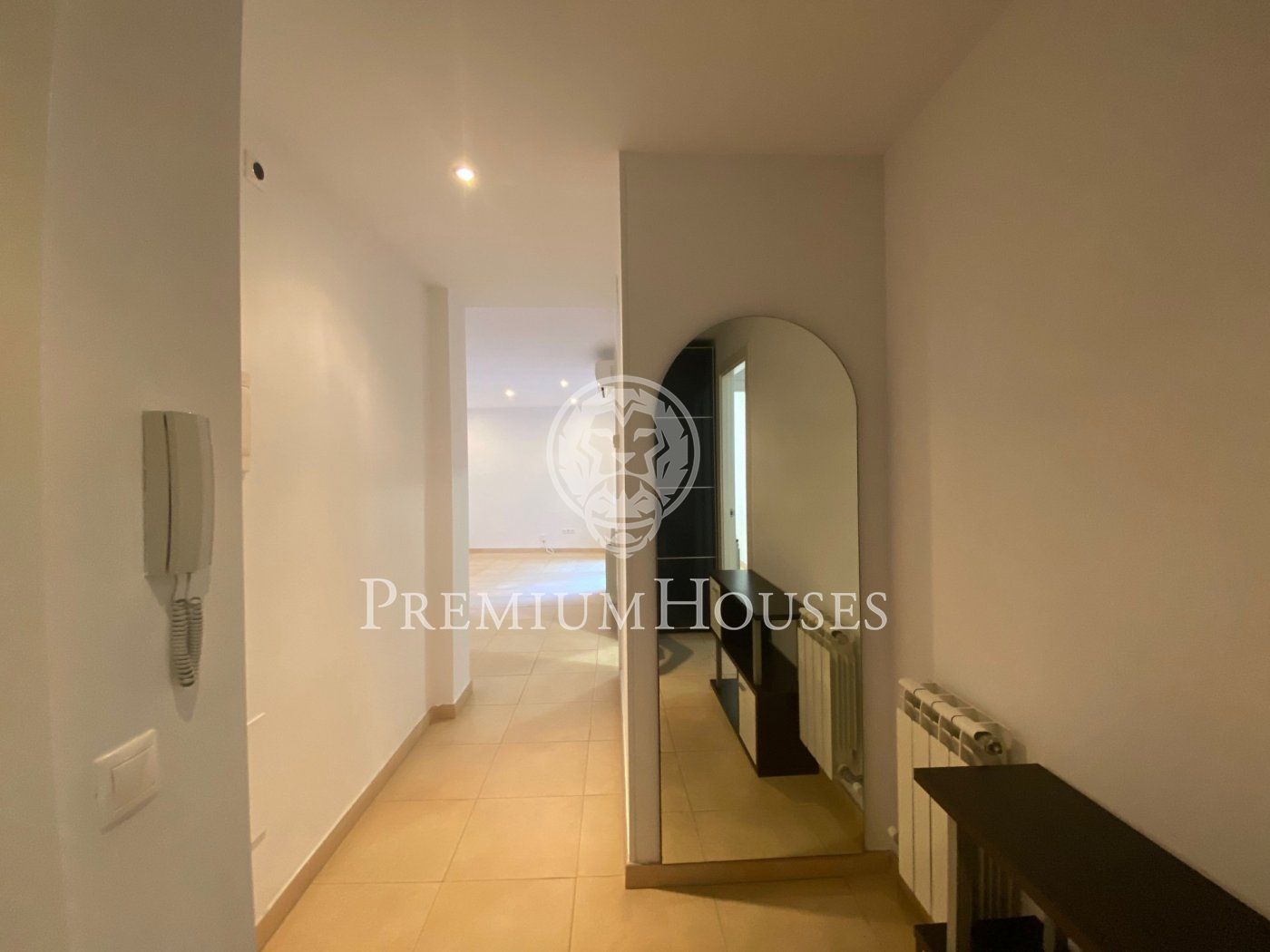 Planta baixa de lloguer amb pati interior i en bon estat a Sitges