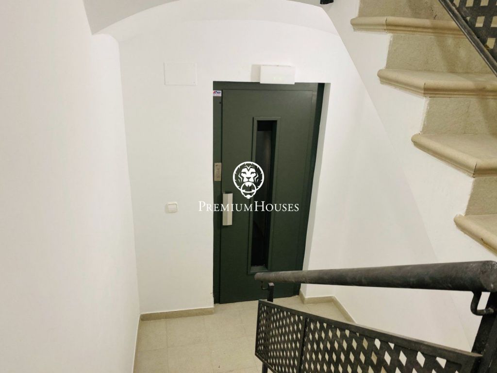 Bonito apartamento céntrico con ascensor en venta o alquiler en Sitges