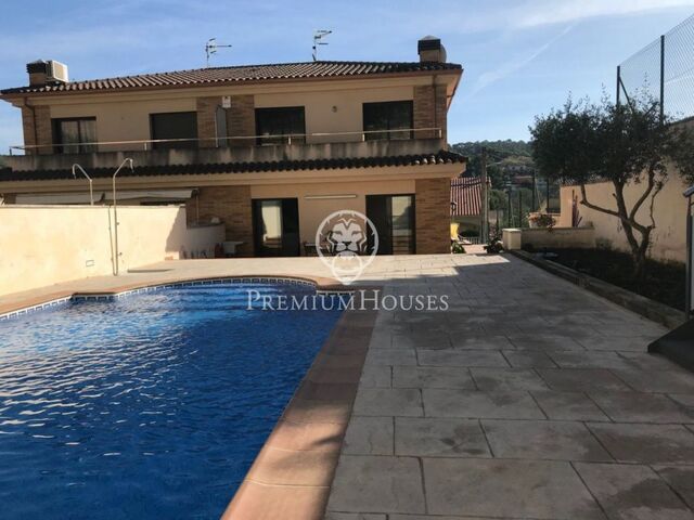 Semi-detached house with garden and pool in Calafell, rent or sale