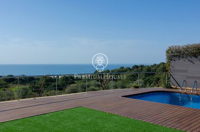 Casa en venta en Premià de Dalt con excelentes vistas al mar