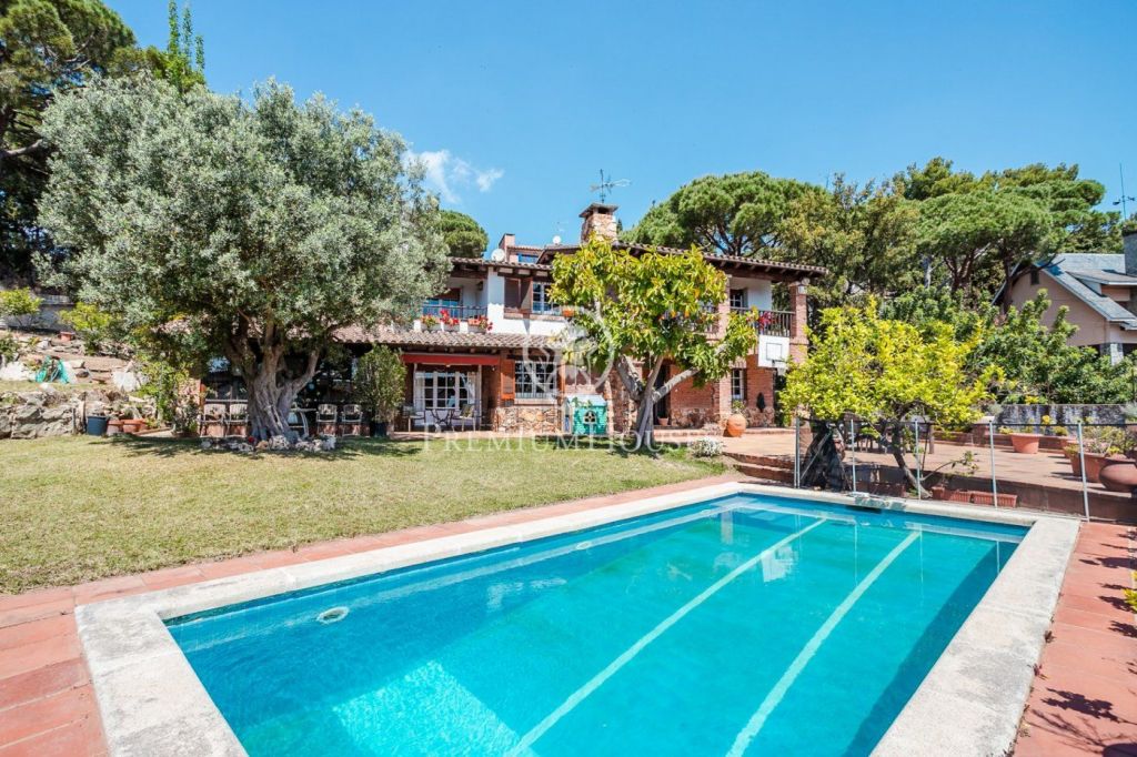 Casa en venda amb piscina a Vilassar de Dalt