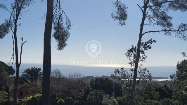 Magnifico Terreno con vistas en Llavaneras