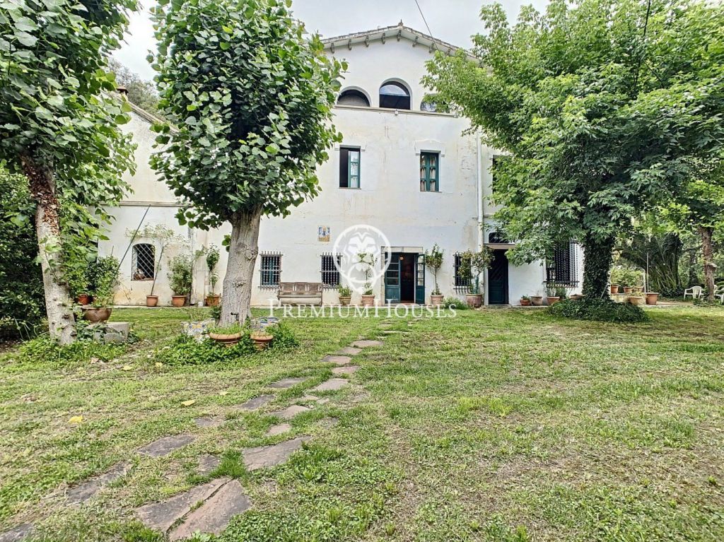 Espectacular masia en venda amb Vinyes DO Alella i 23 ha de terreny a Sant Cebrià de Vallalta