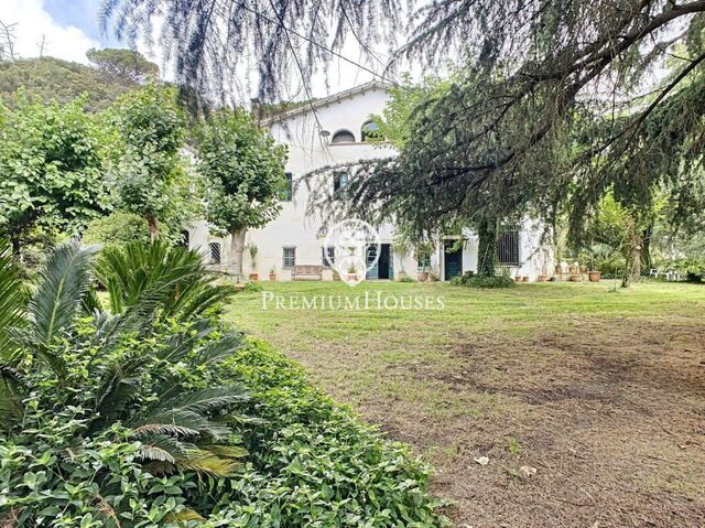 Espectacular masia en venda amb Vinyes DO Alella i 23 ha de terreny a Sant Cebrià de Vallalta