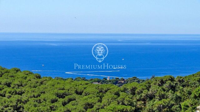 Casa en venda amb piscina i espectaculars vistes a Lloret de Mar