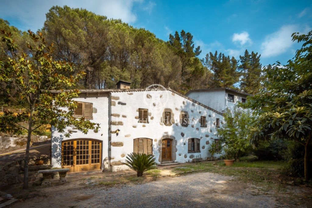 Bonica masia rural en venda a Sant Iscle de Vallalta