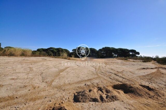 Building land plot of almost 5.000 m2 of woodland in Supermaresme