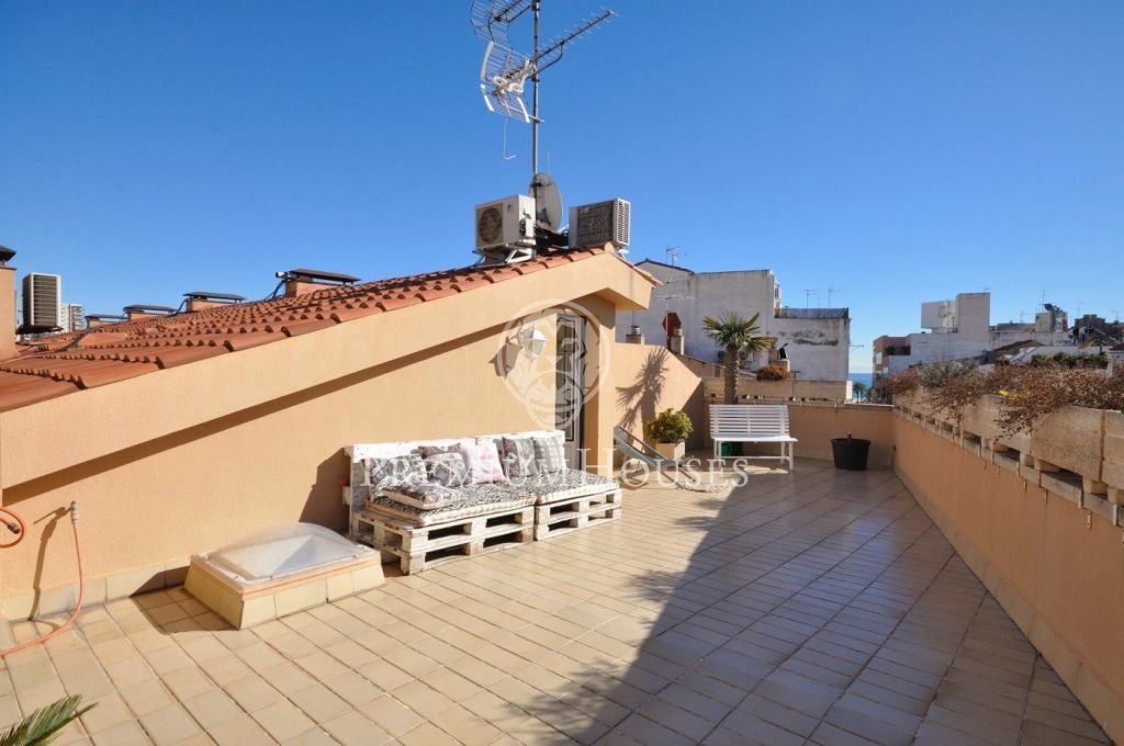 Casa tipo dúplex en venta en pleno centro de Mataró