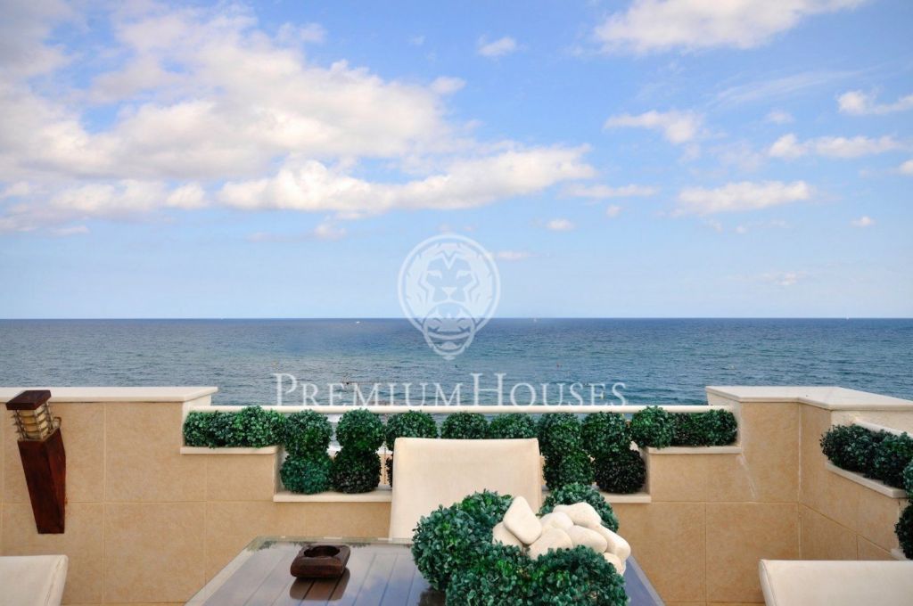 Casa de luxe estil Mediterrània en venda a Caldes d'Estrac