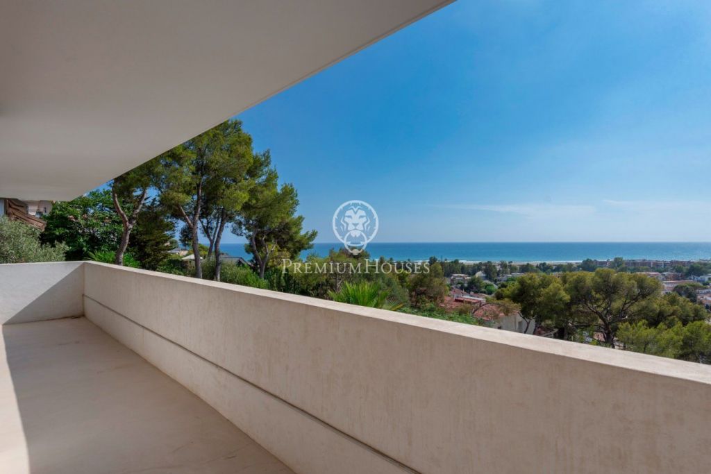 Espectacular villa de excelente construcción a la venta en la mejor zona de Castelldefels