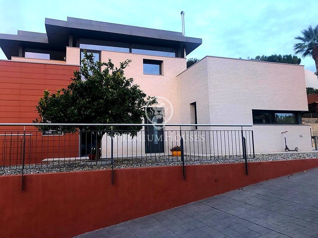 Casa independent moderna en Mas D'en Serra