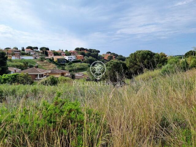 Fantastic plot for sale in Calella