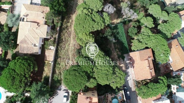 Terrain avec vue à vendre à Sant Feliu de Guixols pour construire jusqu'à 8 logements