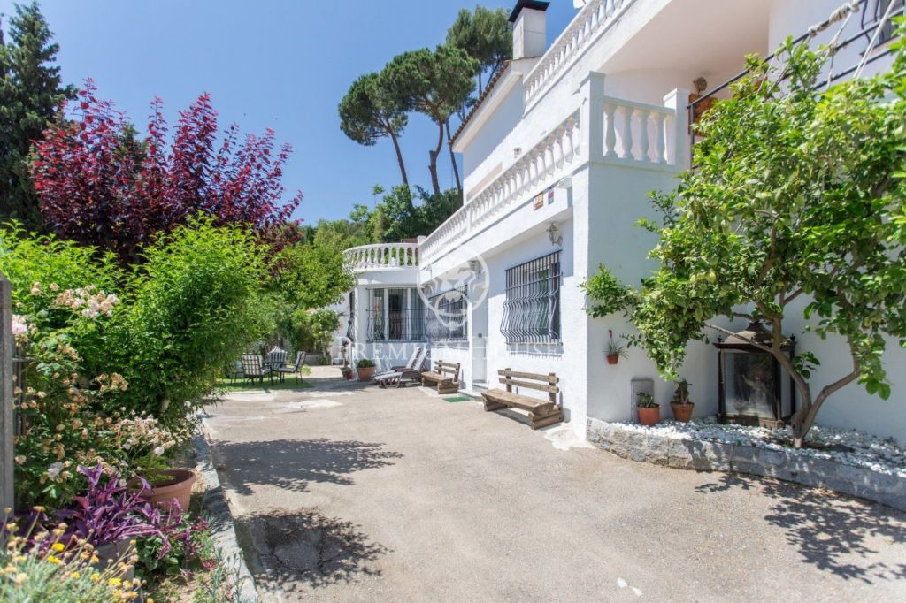 Casa en venda amb piscina a Argentona