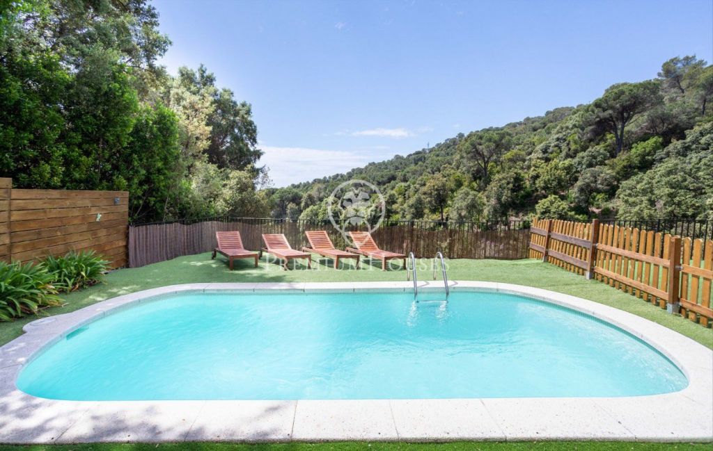 Casa en venda amb piscina a Sant Cebrià de Vallalta