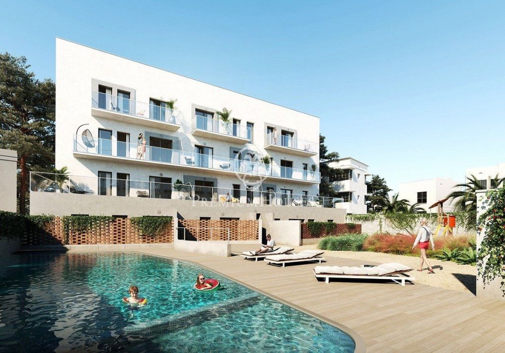 Duplex de obra nueva con 3 terrazas a la venta en el centro de Vilanova i la Geltrú