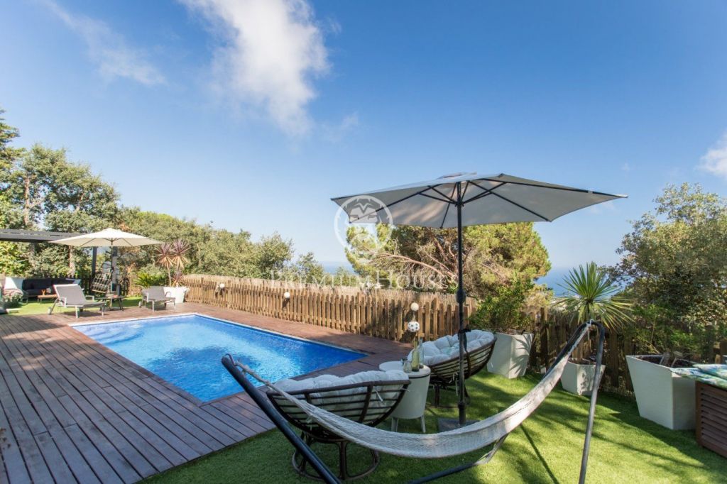 Casa a cuatro vientos en venta con impresionantes vistas al mar en Lloret de Mar