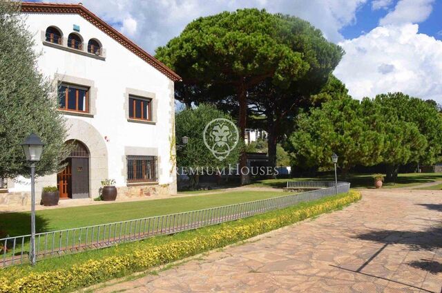 Country house for sale in the centre of Llavaneres
