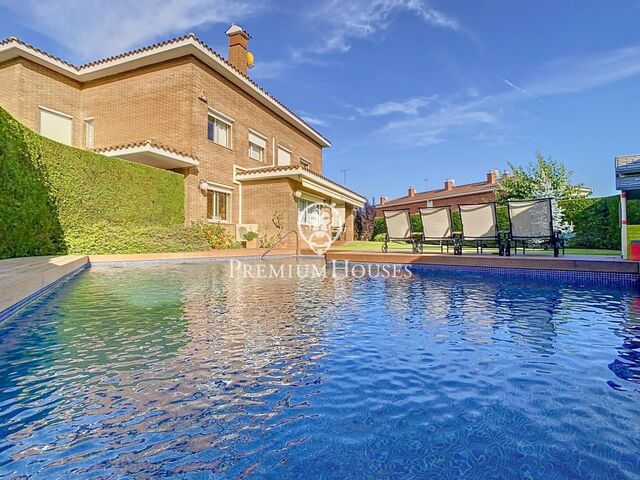 Casa amb piscina en venda en Premià De Dalt