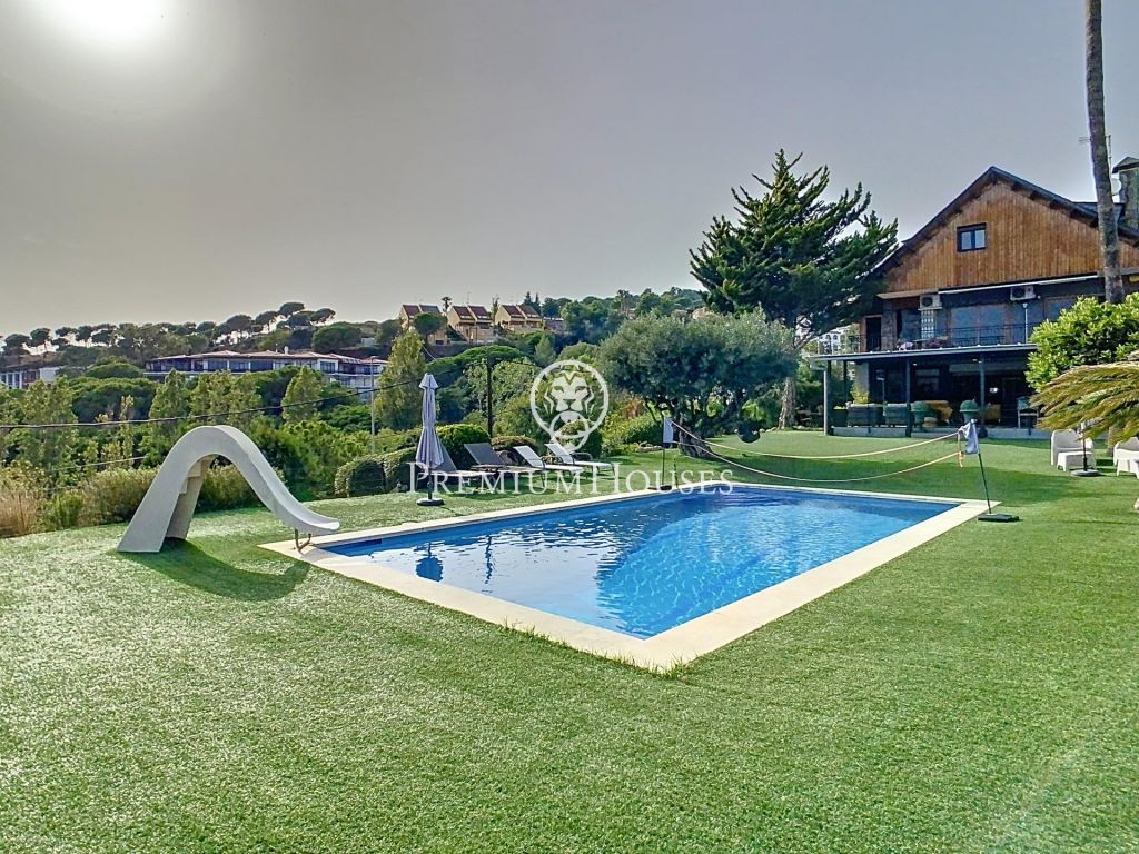 Casa en venda a Mataró urbanitzacions amb espectaculars vistes a la mar.