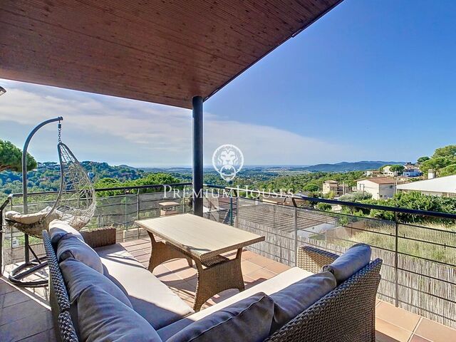 House for sale with spectacular views in Tordera