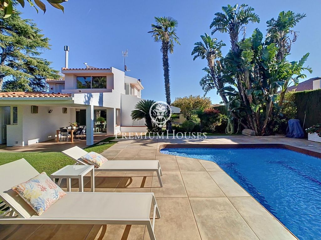 Excepcional casa con piscina en Alella Can Teixidó