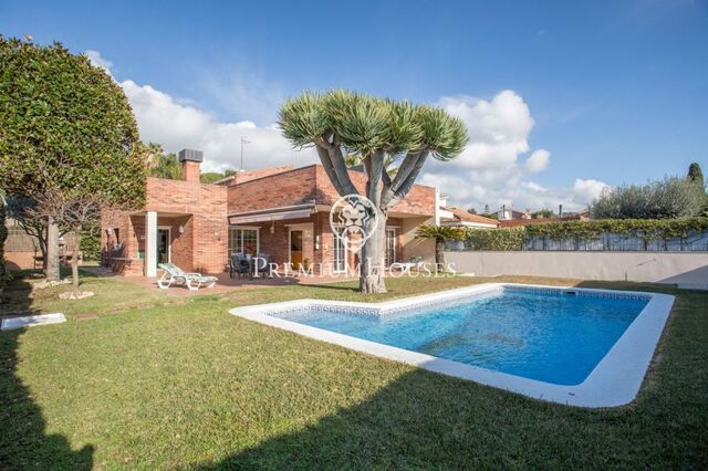 Detached house near the beach of Sant Vicenç de Montalt