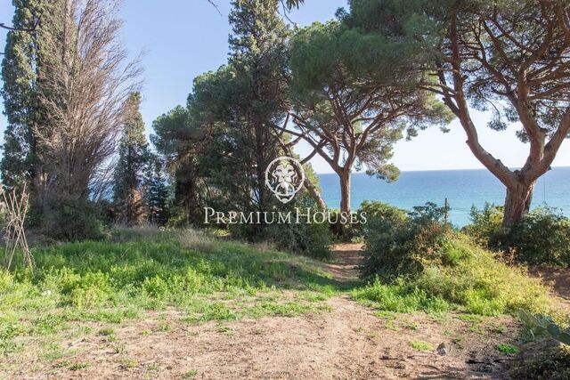 Plot for sale with sea views in Caldes d'Estrac