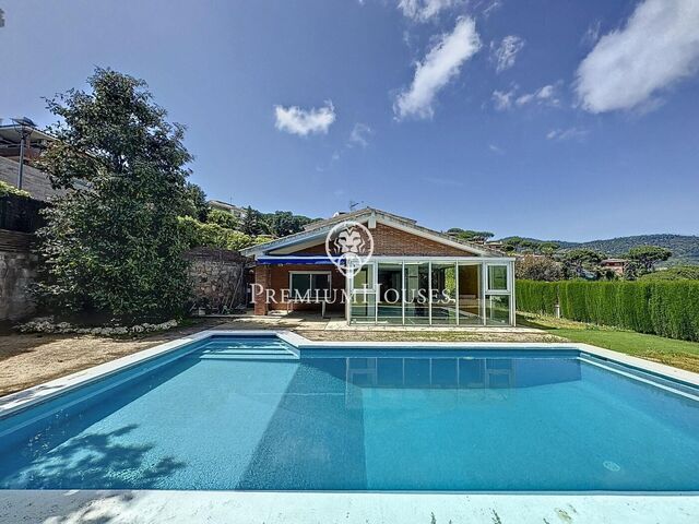 Casa unifamiliar amb piscina en venda a Cabrils