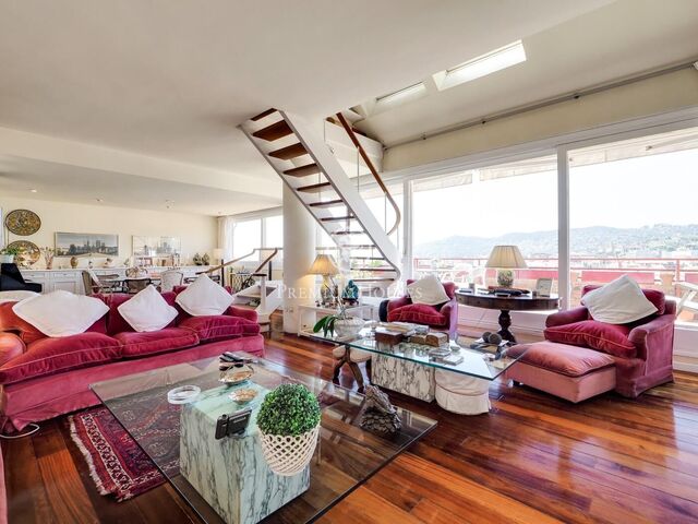 Duplex penthouse with stunning views in Sant Gervasi