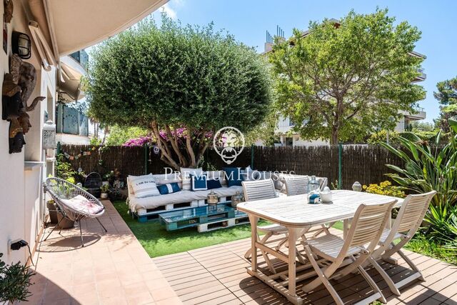 Rez-de-chaussée avec jardin privé en location temporaire à Els Molins