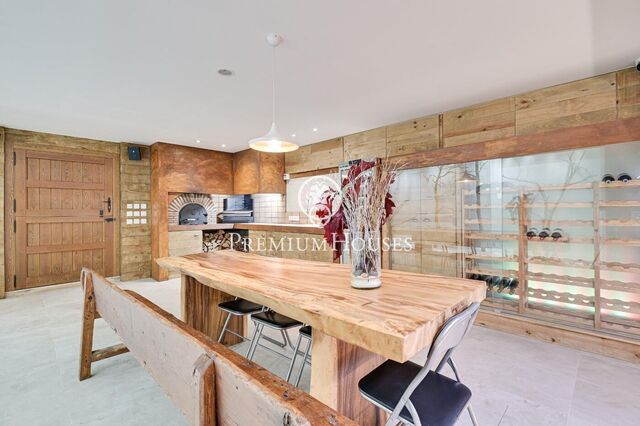 House for sale in Caldes d'Estrac with spectacular sea and mountain views