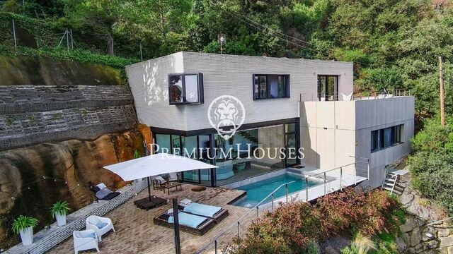 Exclusive detached house with panoramic views in Sant Cebrià de Vallalta