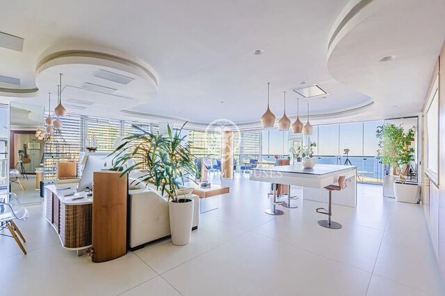 Excepcional piso de diseño único en Diagonal Mar