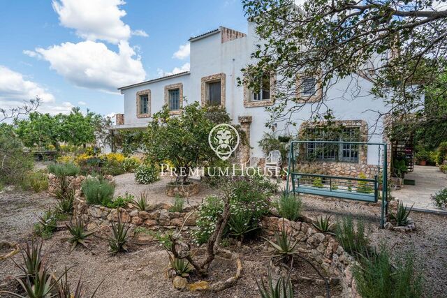 Maison avec jardin et piscine à Vallmoll