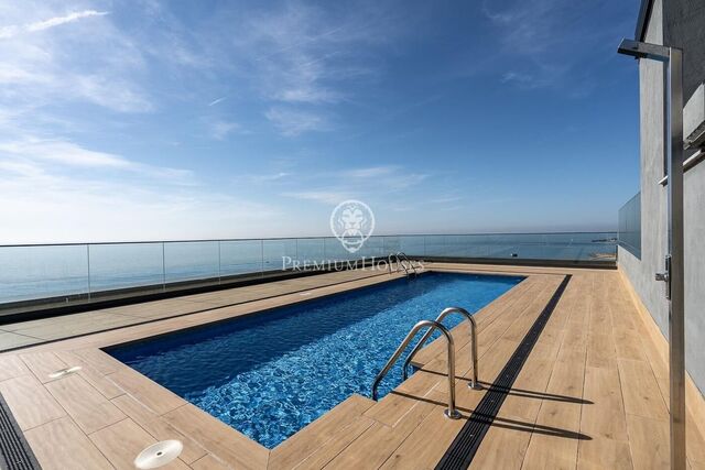 FRONT MARITIM BADALONA APARTMENT