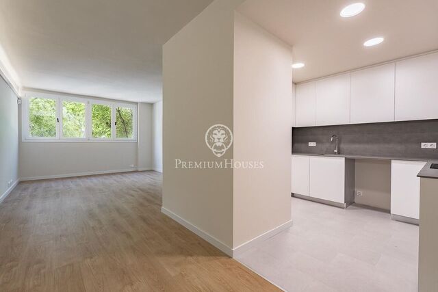 Elegant flat in a new development in Llull street.