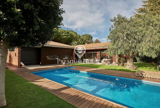 House for sale in residential area in Sant Vicenç de Montalt