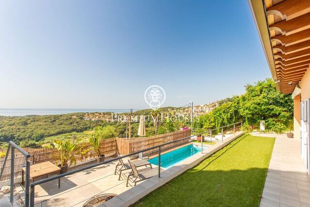Espectacular chalet con vistas al mar en venta en Sant Cebrià de Vallalta