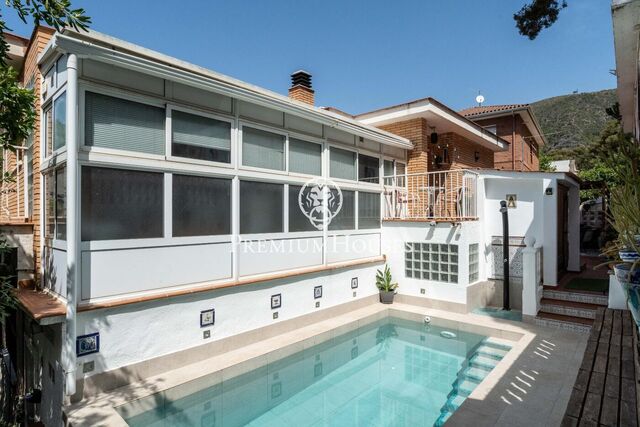Detached House with Pool and Garden in Bellamar