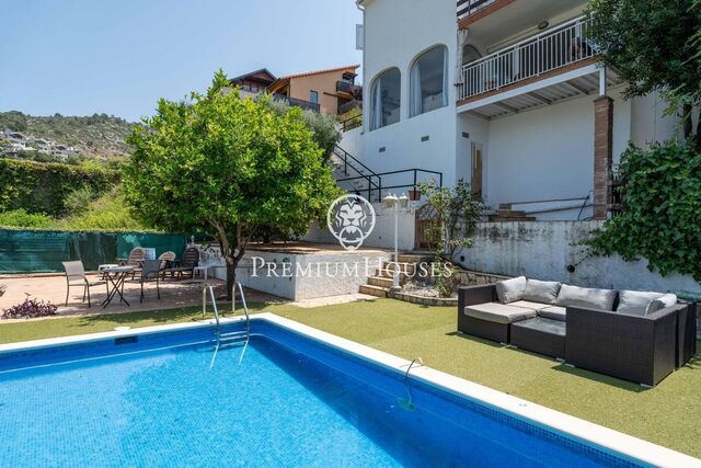 Casa independent amb jardí i piscina a Quintmar