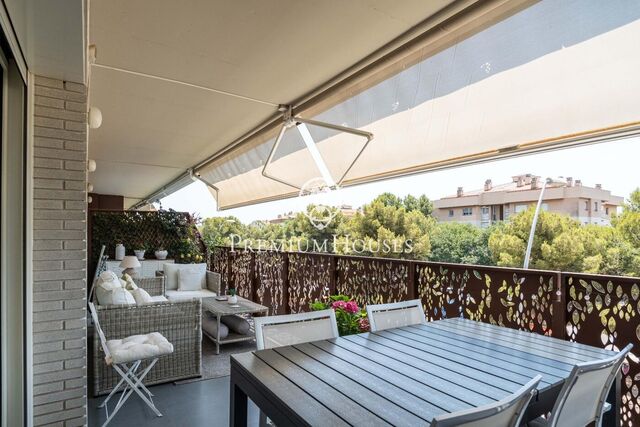 Apartment with Terrace and Communal Pool in Ametllers
