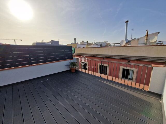 Ático con encanto histórico en el Gótico